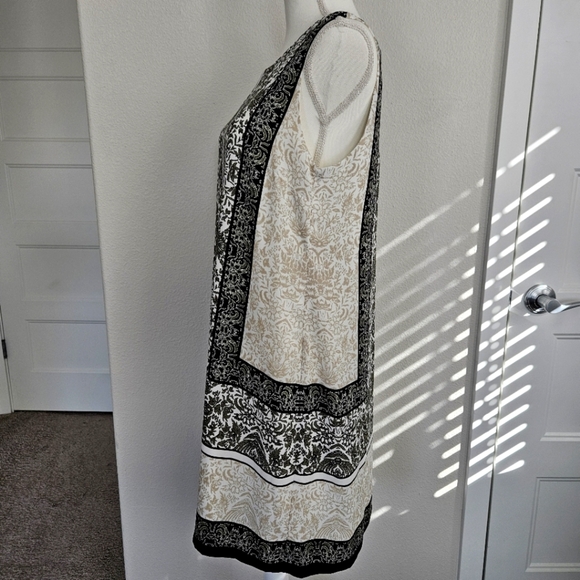 Vince Camuto Elegant Black and Cream Midi Dress - Picture 3 of 9